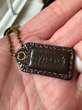 ♥️💖 Coach Vintage Hang Tag Cognac Brown & Brass Ball Chain